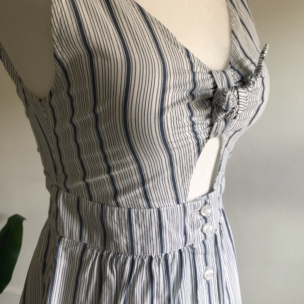 Abercrombie & Fitch Striped Cutout-Front Dress - Picture 3 of 4